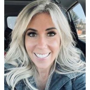 Meet your Posher, Jennifer